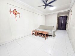 Blk 102 Woodlands Street 13 (Woodlands), HDB 3 Rooms #568086391